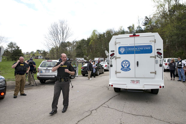 Убијено осам особа, сви из исте породице, један од мртвих убица?