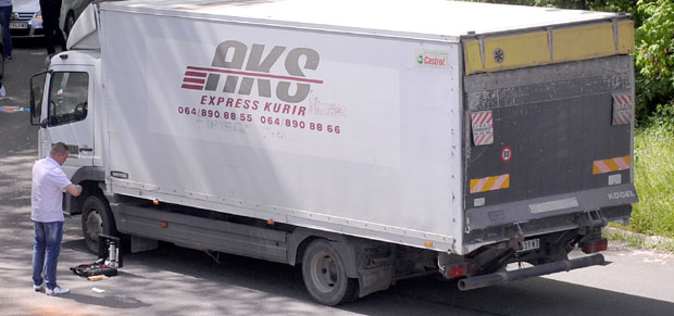 Курир режирао филмску пљачку динара