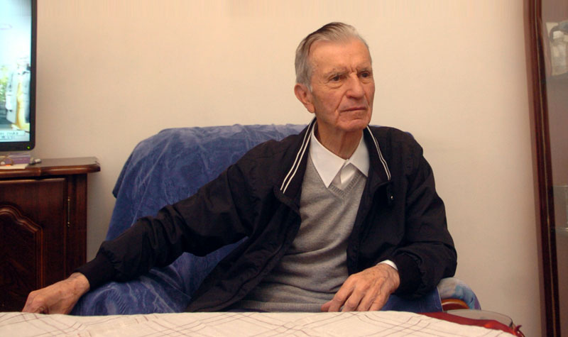 ПРИЧА МИЛОВАНА БОЈОВИЋА: Генерал се не сећа 13 дана
тамновања