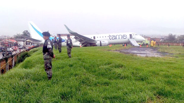 Еквадор: Авион слетео с писте