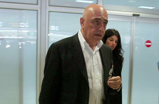 Милан се продаје, а акционари траже смену Галијанија и Берлусконија