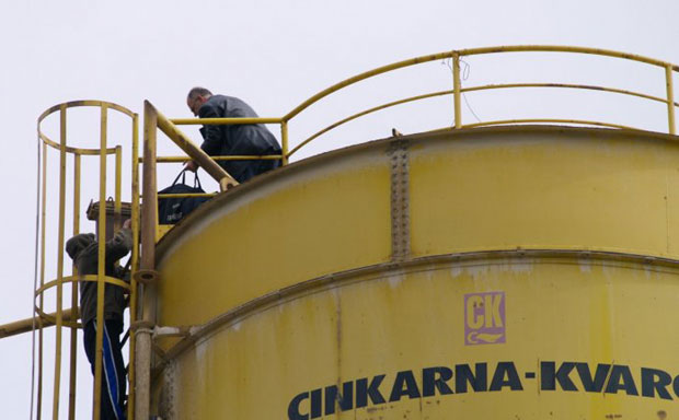 Посао или скок са силоса