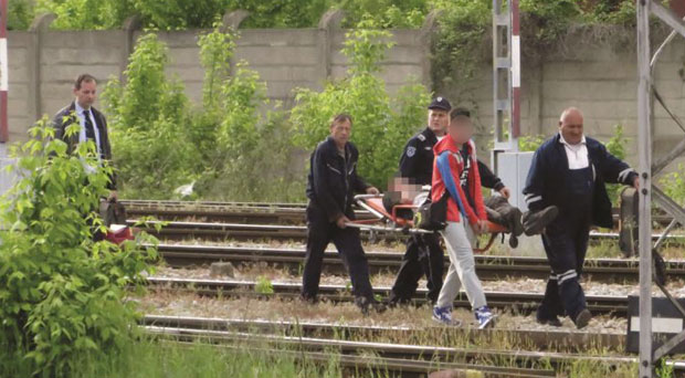 Ниш: Младић се попео на вагон, ударило га 25.000 волти