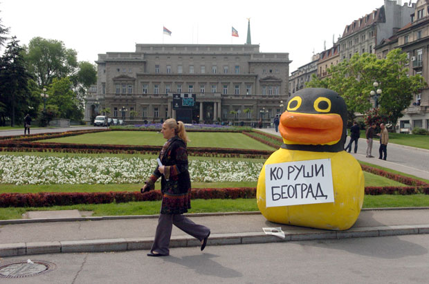 Патком бране Херцеговачку улицу