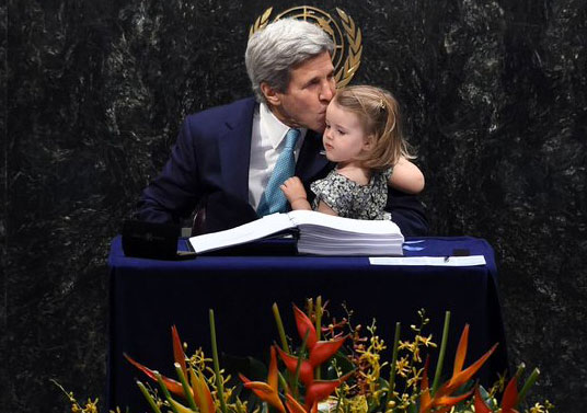 Шпијунка: Керијева унука као звезда