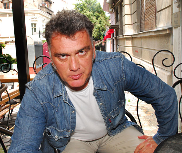 Не хранимо Србију гомилом ђубрета