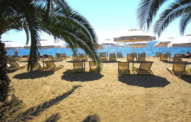 Уживање у плажама Грчке