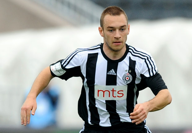 Партизан победио Вождовац, Раднички демолирао Чукарички