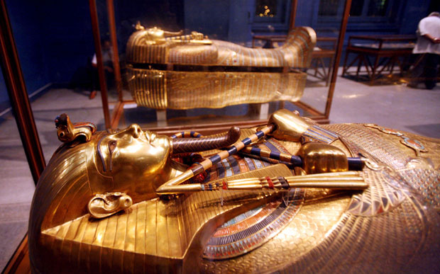 Археолози изнели опречне теорије о Тутанкамоновој гробници