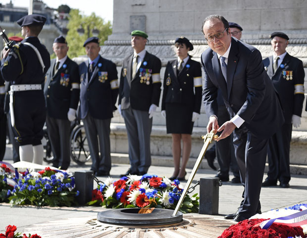 Оланд: Европи прети распад, рат пред нашим вратима
