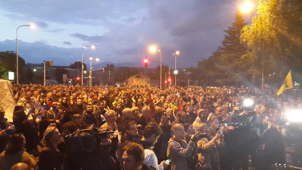 „Шарена револуција“ за ослобађање МРТВ 
