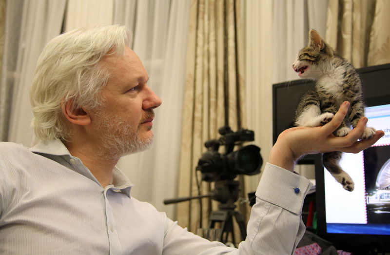 Еквадор разматра укључивање медијације у случају Асанж
