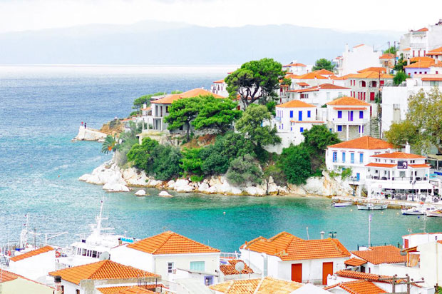 Уживање у чарима егејских драгуља