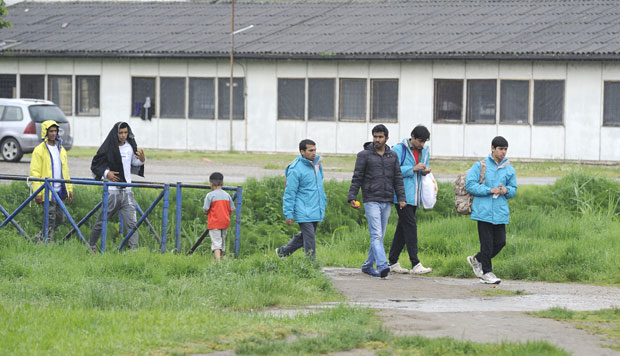 Мигранте склањају са улице