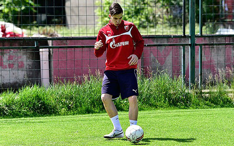 Лука Аџић на терену 