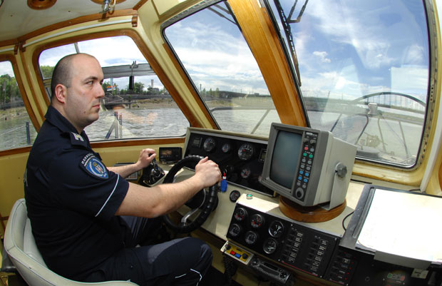 Новости у патроли са речном полицијом: Сваки талас носи опасност