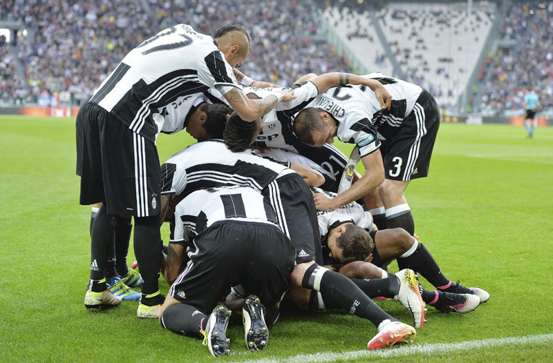 Серија А: Јувентус убедљив против Сампдорије, Наполи у Лиги шампиона, Рома у квалификацијама