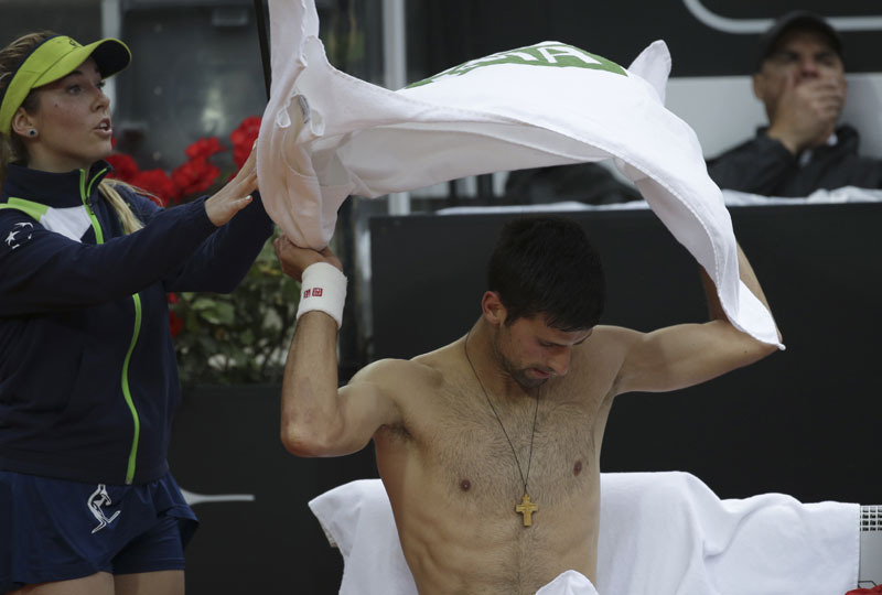 ЂОКОВИЋ ЉУТ: Смешно је да судија у градским ципелама одлучује шта је клизаво, а шта није