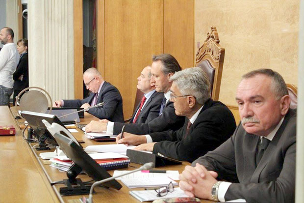 И опозиција у Миловом тиму