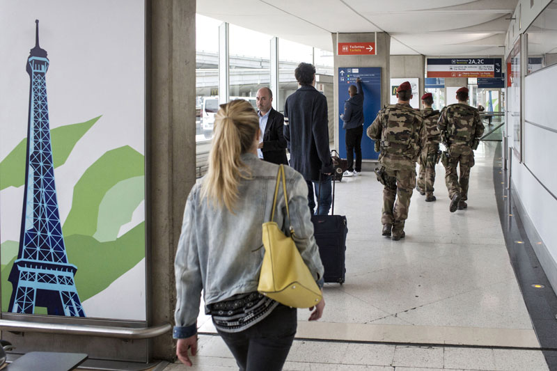 Француска уводи нов систем провере путника авиона
