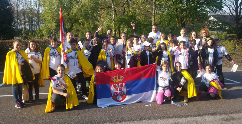 Колибри песмом пола века освајају цео свет!