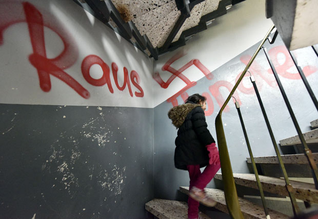 Десничарско насиље у Немачкој повећано за 40 одсто 2015.