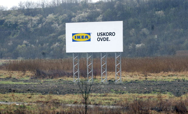 За 10 места у Икеи чак 3.500 кандидата