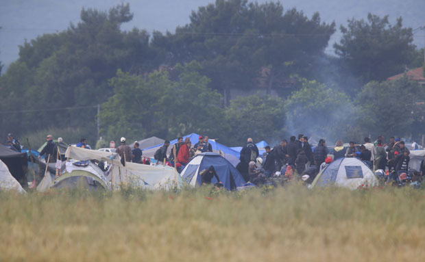 Сеоба избеглица из кампа Идомени