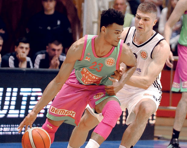 Милојевић: Мале су шансе да Лувалу и Ивановић играју у првом мечу против Звезде