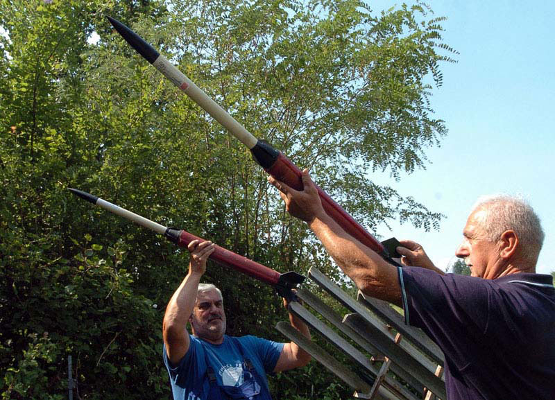 Стижу паре за стрелце

