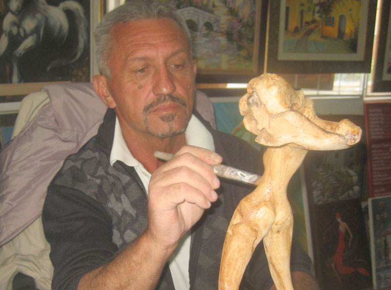 Из корења и грања расту ремек-дела