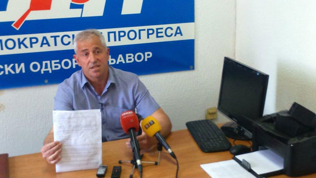 Бура у Прњавору: Председник ОО ПДП уцењивао заробљене, тражио новац од њихових породица?!
