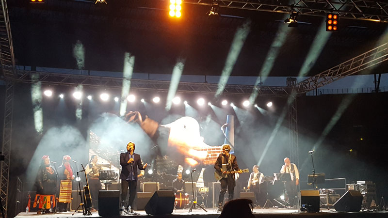 Дугме окупило Југу, орио се Ђурђевдан на стадиону Ајнтрахта