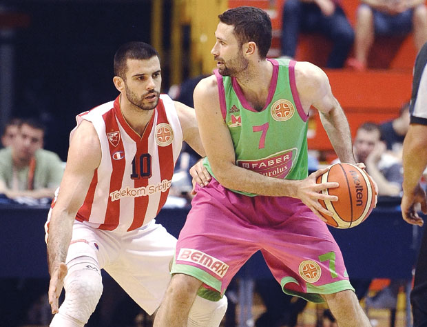 Звезда двокораком до финала