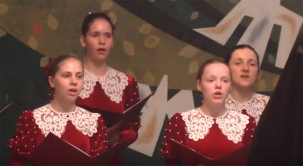 Овације хору руских девојчица (ВИДЕО)