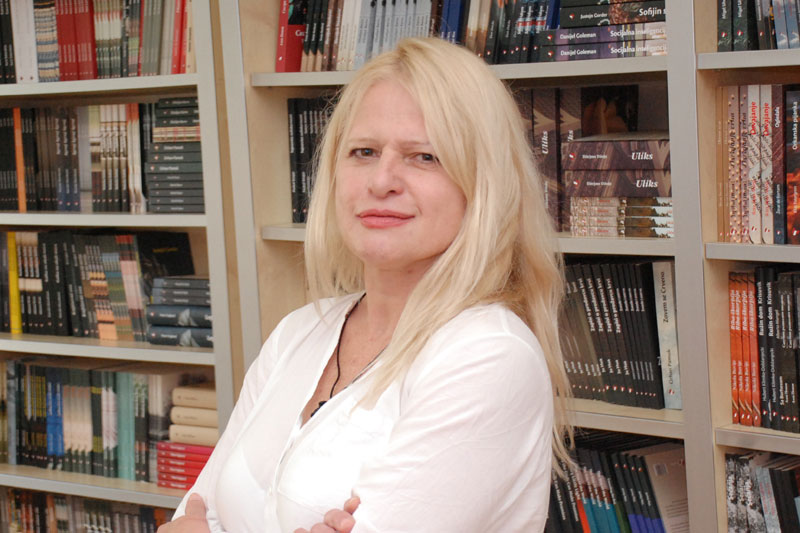 Мојца Кумердеј: Скривени предели људскости