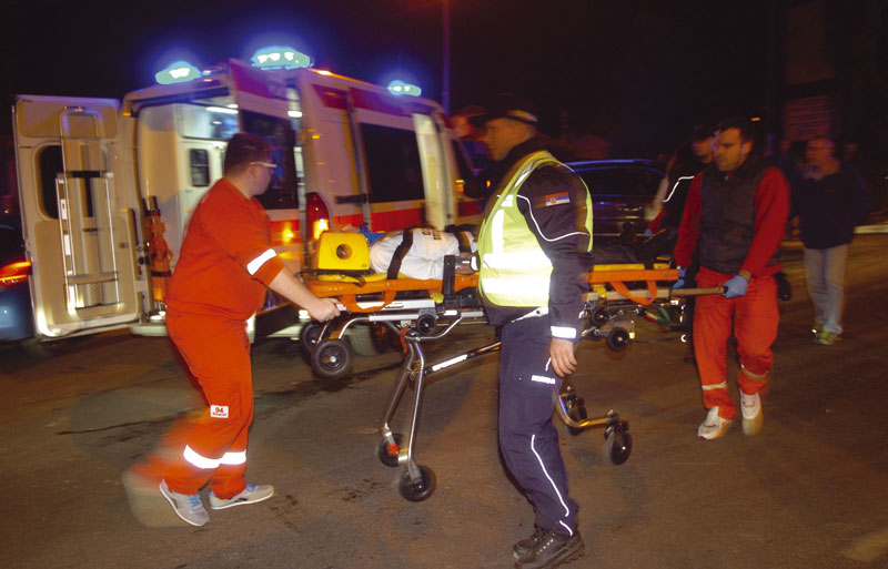 Хитна помоћ тражи новац да спаси живот?!