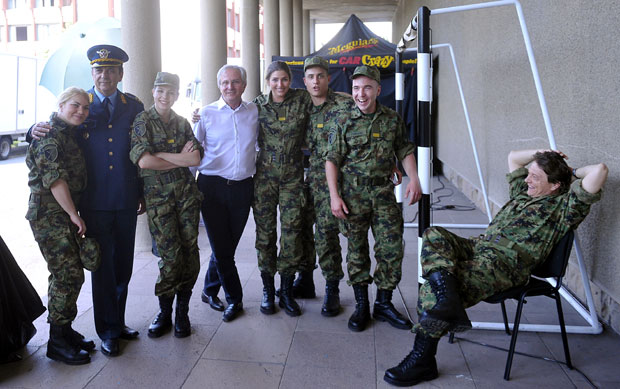 И Бјела у униформи