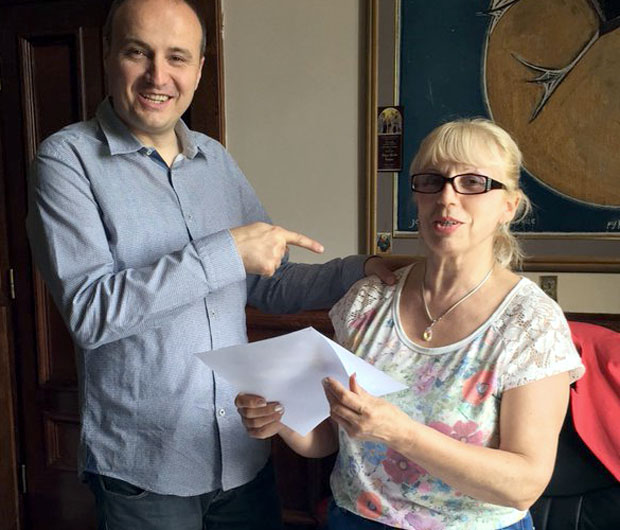 Шпијунка: Дејан одлази, Зора остаје