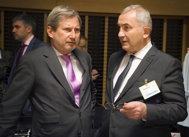 Хрвати застали, условљавају Румуни и Бугари