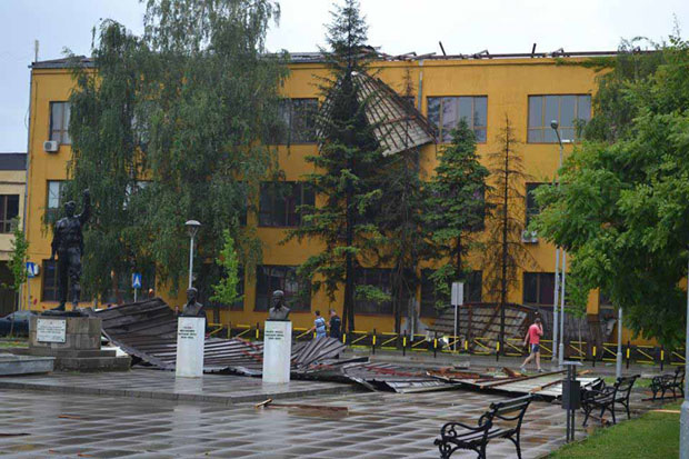 Уб: Школски кров одмах поправљен