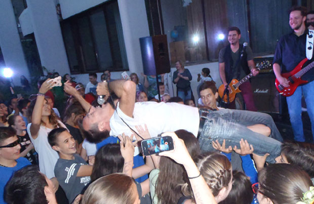 Шоу у Домановићу уз Гилета и Блажу!