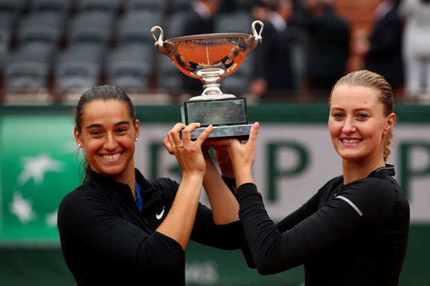 Суспендована три француска тенисера