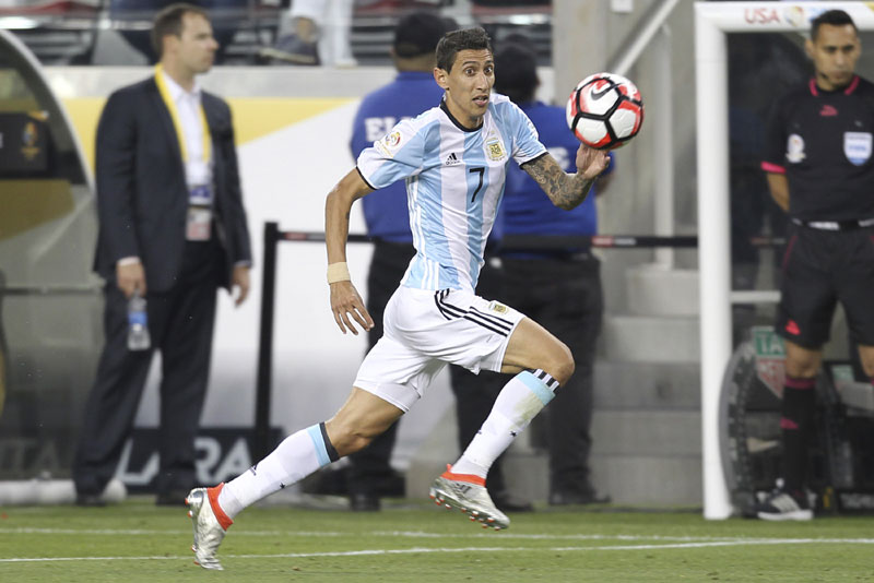 Копа Америка: Ди Марија ронио сузе, поново скандал са химном (ВИДЕО)