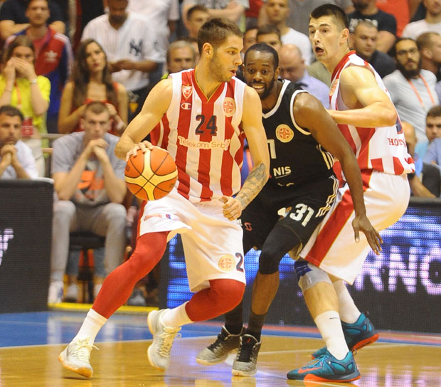 КРАЈ: Звезда - Партизан 72:75 