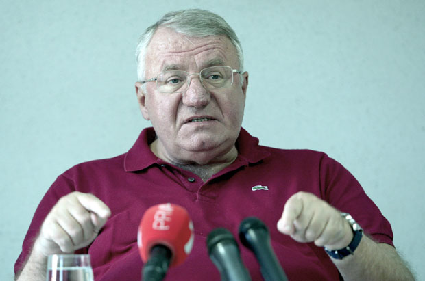 Шешељ: Биће притисака да се изруче радикали, али не претераних
