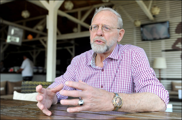 Бивши заменик шефа ЦИА: На Балкану ће се мењати границе, на Косову, у БиХ и Македонији!