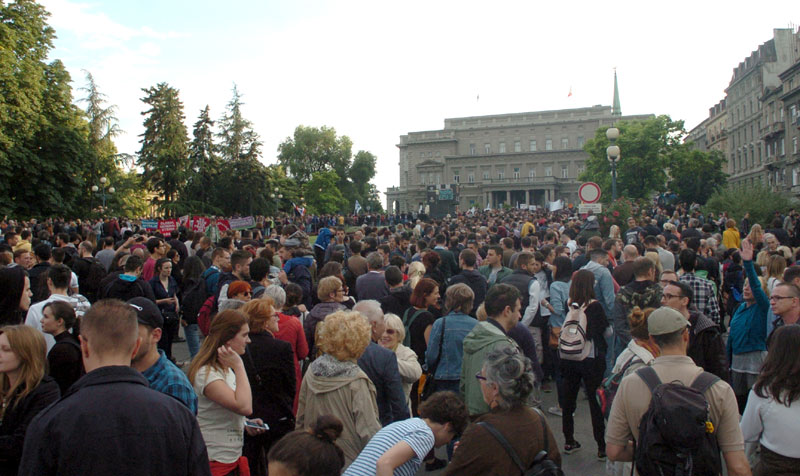 Протест због рушења у Савамали: Неће говоре без одговорности (ВИДЕО)