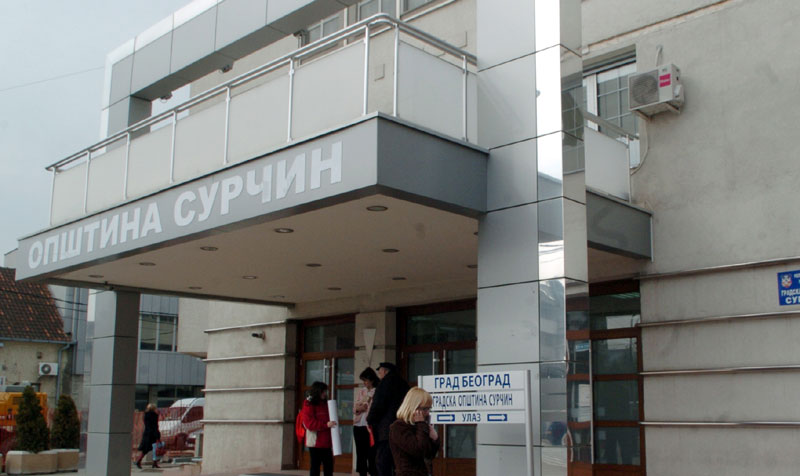 СНС на челу Сурчина