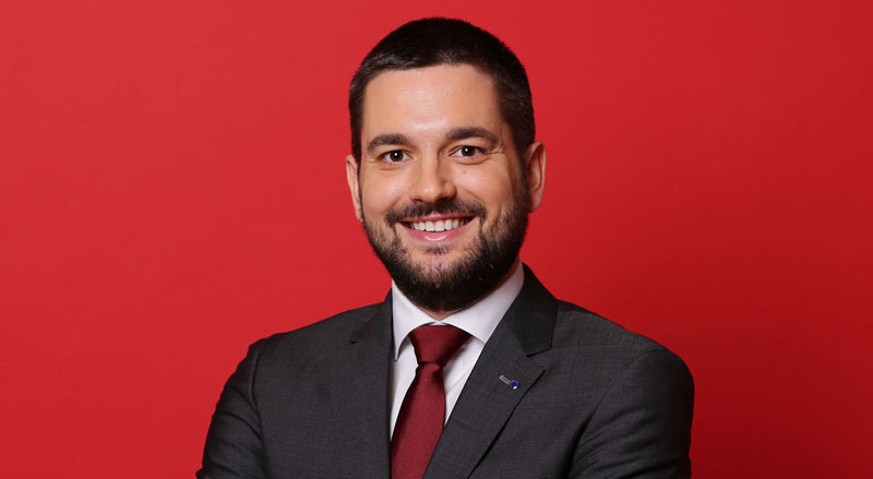 Шпијунка: Александар Сенић отишао у воћаре